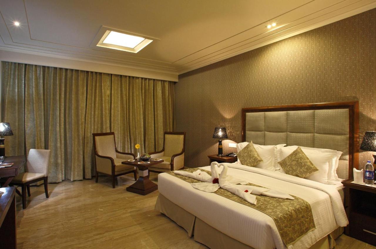 Godwin Haridwar Hotel Exterior photo