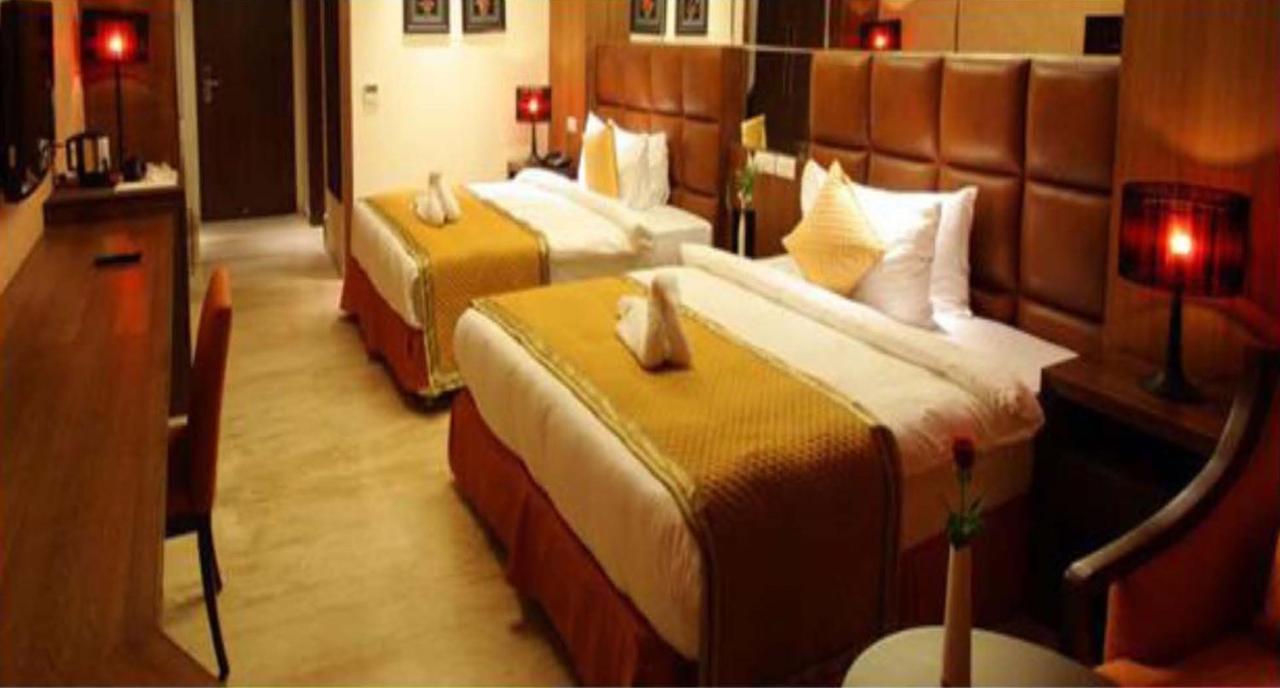 Godwin Haridwar Hotel Exterior photo