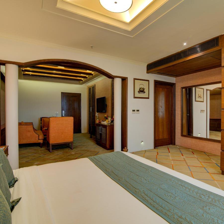 Godwin Haridwar Hotel Exterior photo