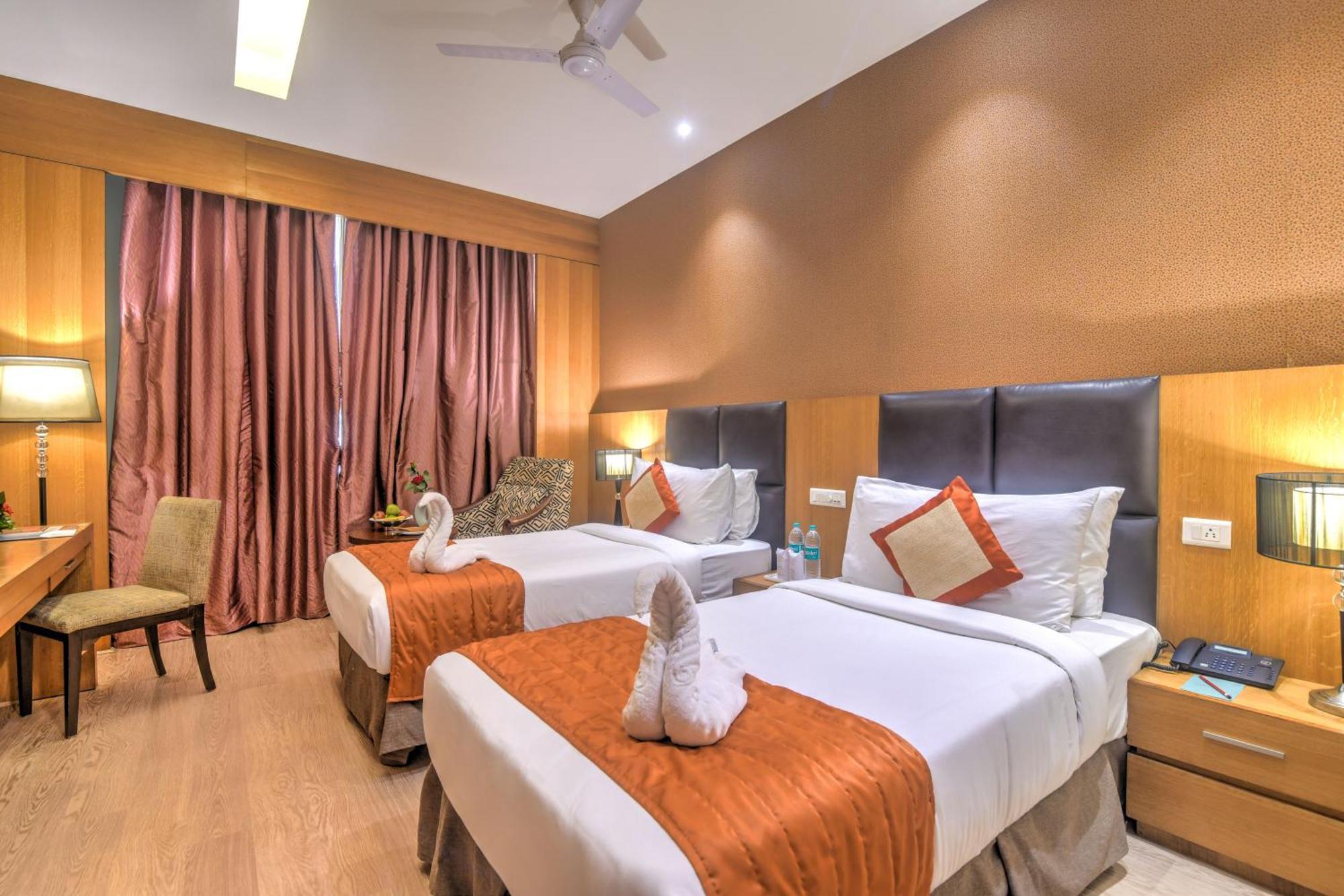 Godwin Haridwar Hotel Exterior photo