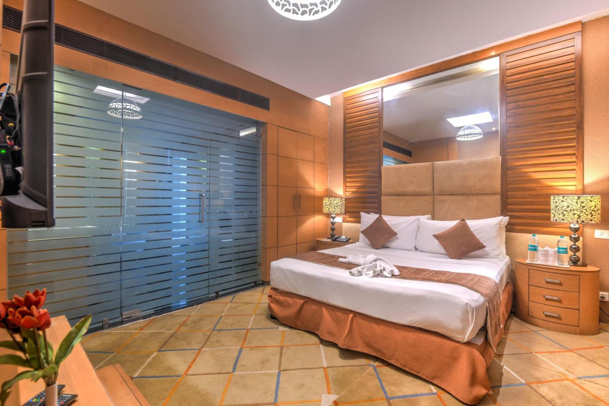 Godwin Haridwar Hotel Exterior photo